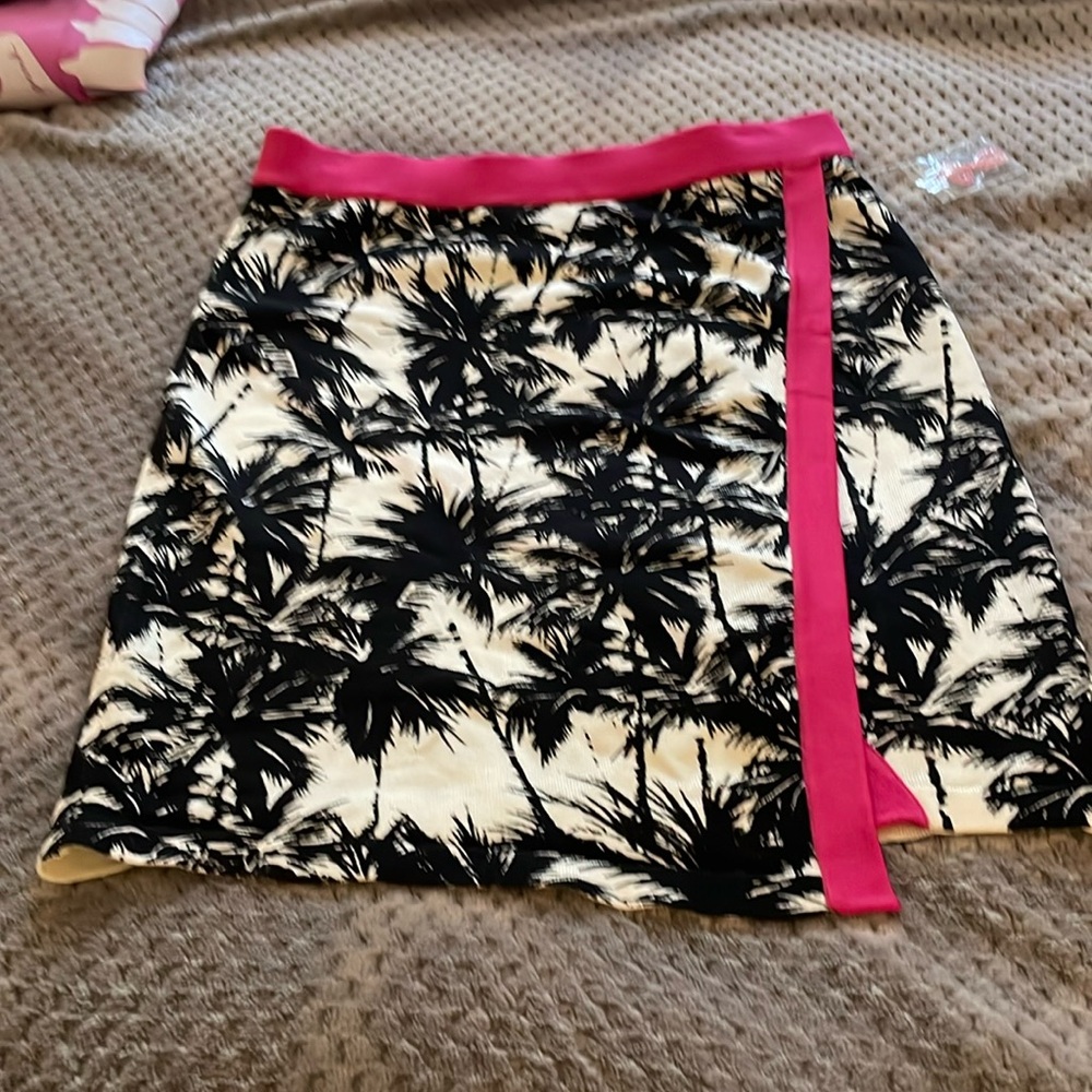Super cute vacation skirt 🌴